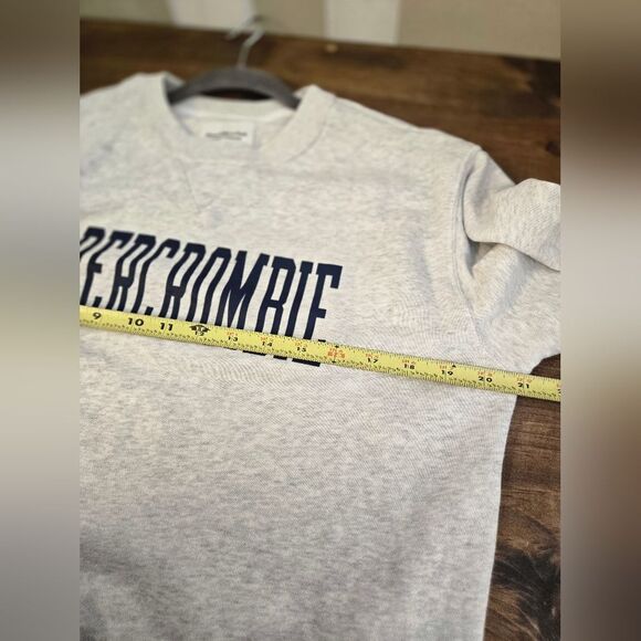 Abercrombie Balloon Sleeve  Soft A&F collection Sweatshirt size S - Picture 5 of 8